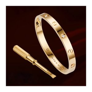 دستبند شهر شیک طرح کارتیر لاو مدل D224 سایز M